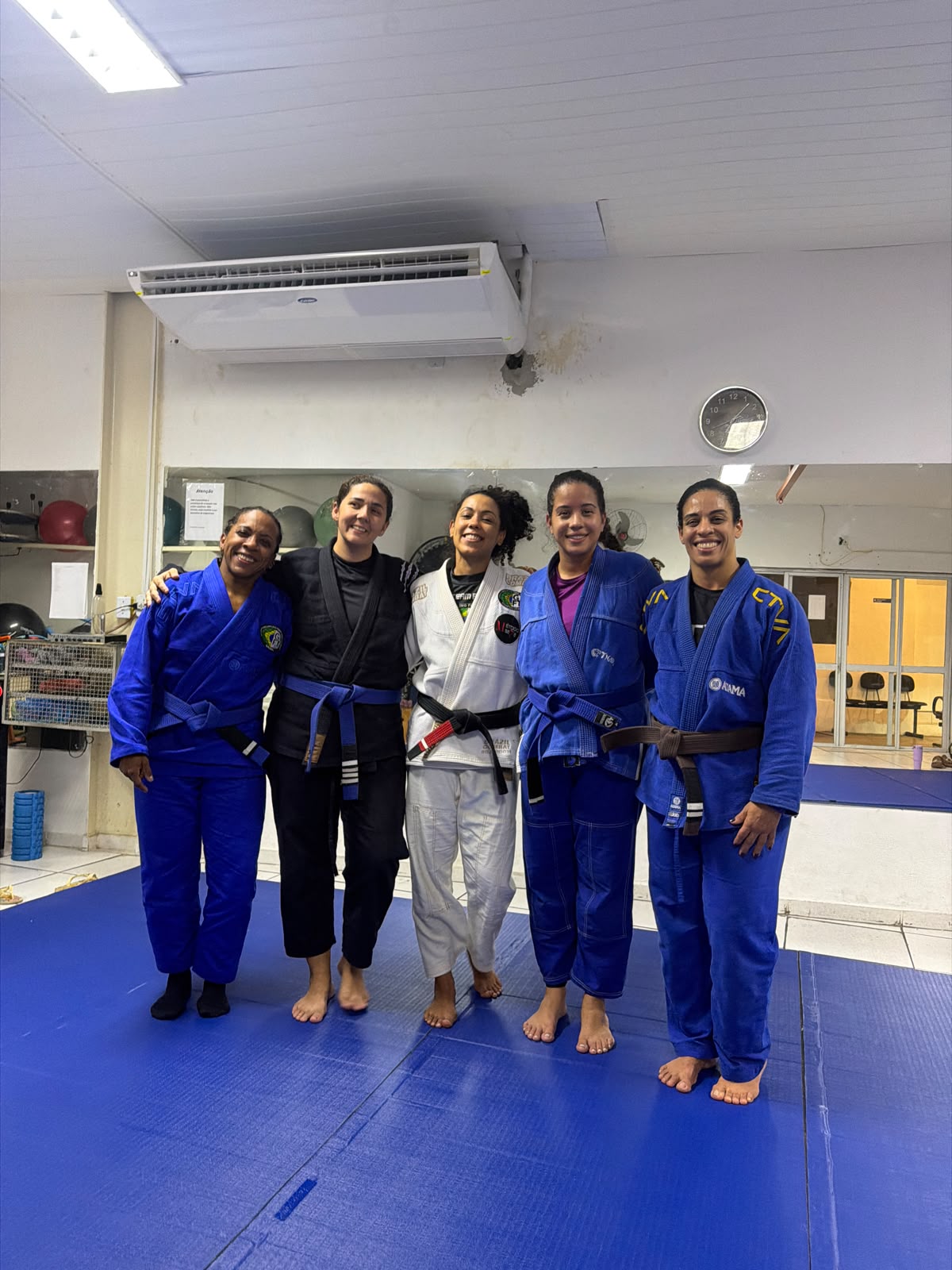 Alunas da turma feminina